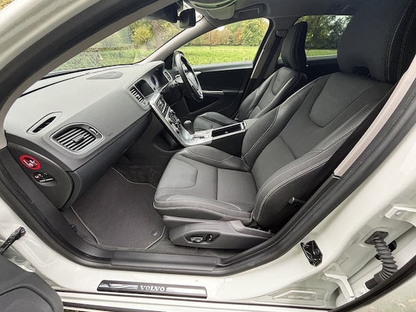 Used Volvo V60 2025 for sale - 76274470: Photo 22