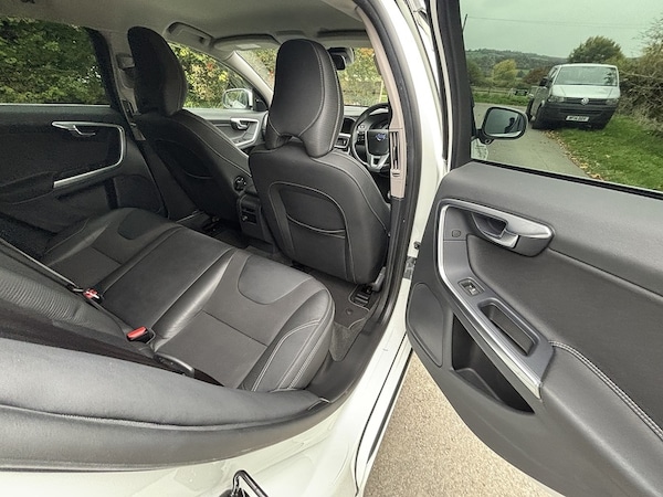 Used Volvo V60 2025 for sale - 76274470: Photo 25