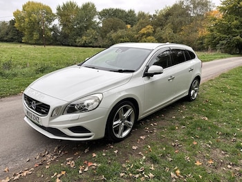 Used Volvo V60 2025 for sale - 76274470: Photo 3