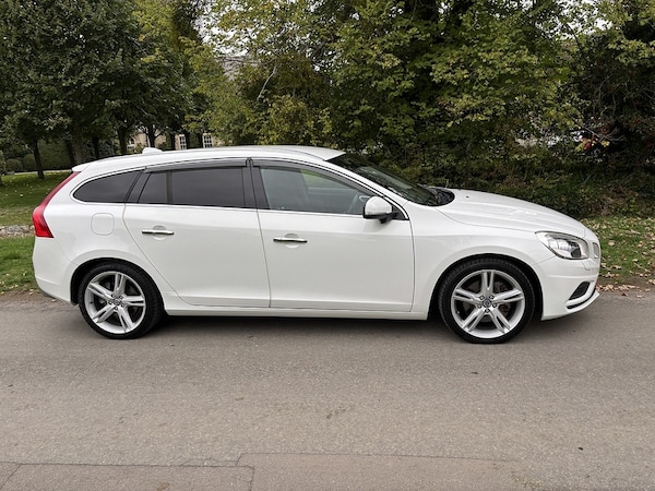 Used Volvo V60 2025 for sale - 76274470: Photo 5