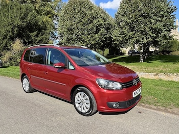 Used Volkswagen Touran 2012 for sale - 76090095: Photo