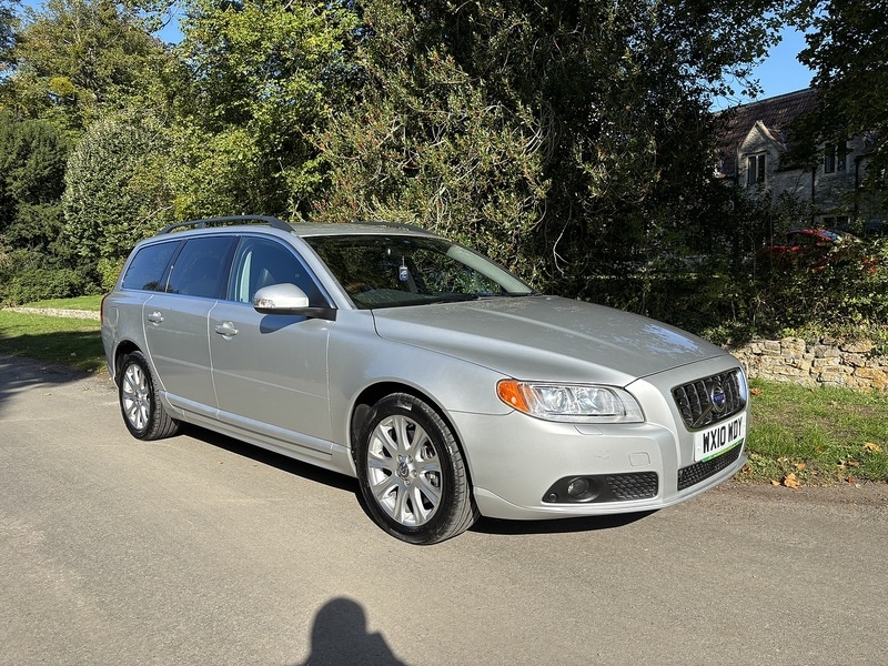 Used Volvo V70 2025 for sale - 76069295: Photo 2