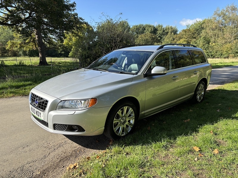 Used Volvo V70 2025 for sale - 76069295: Photo 3