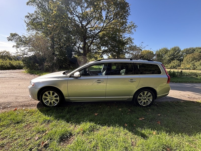 Used Volvo V70 2025 for sale - 76069295: Photo 4