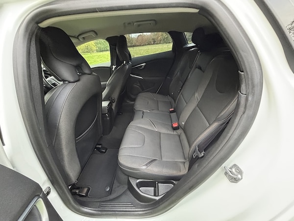 Used Volvo S40 2025 for sale - 76263834: Photo 24