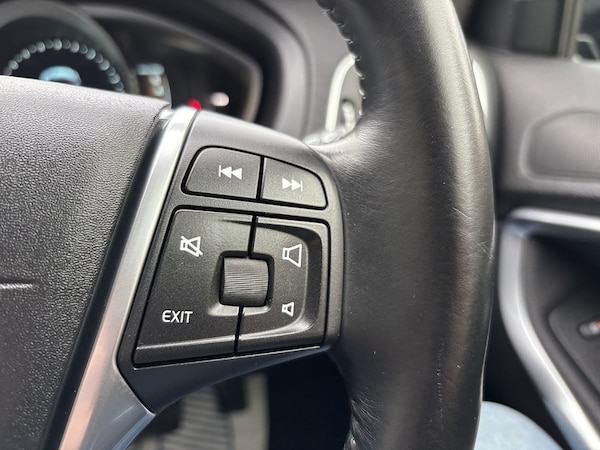 Used Volvo S40 2025 for sale - 76263834: Photo 32