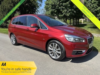 2025 - 220i Luxury 5dr DCT