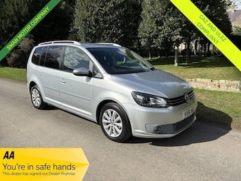 Used Volkswagen Touran 2012 for sale - 75947925: Photo