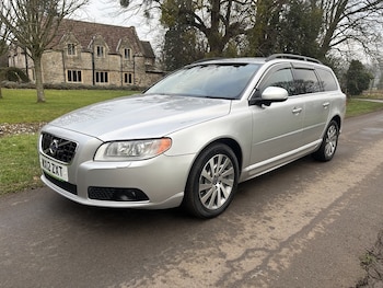 Used Volvo V70 2012 for sale - 75877792: Photo