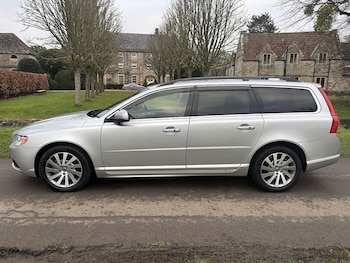 Used Volvo V70 2012 for sale - 75877792: Photo