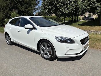 Used Volvo V40 2013 for sale - 75877811: Photo