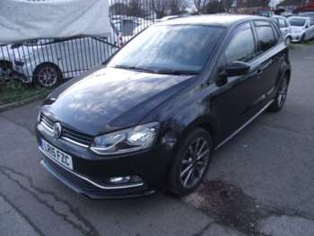 Used Volkswagen Polo 2015 for sale - 69580528: Photo
