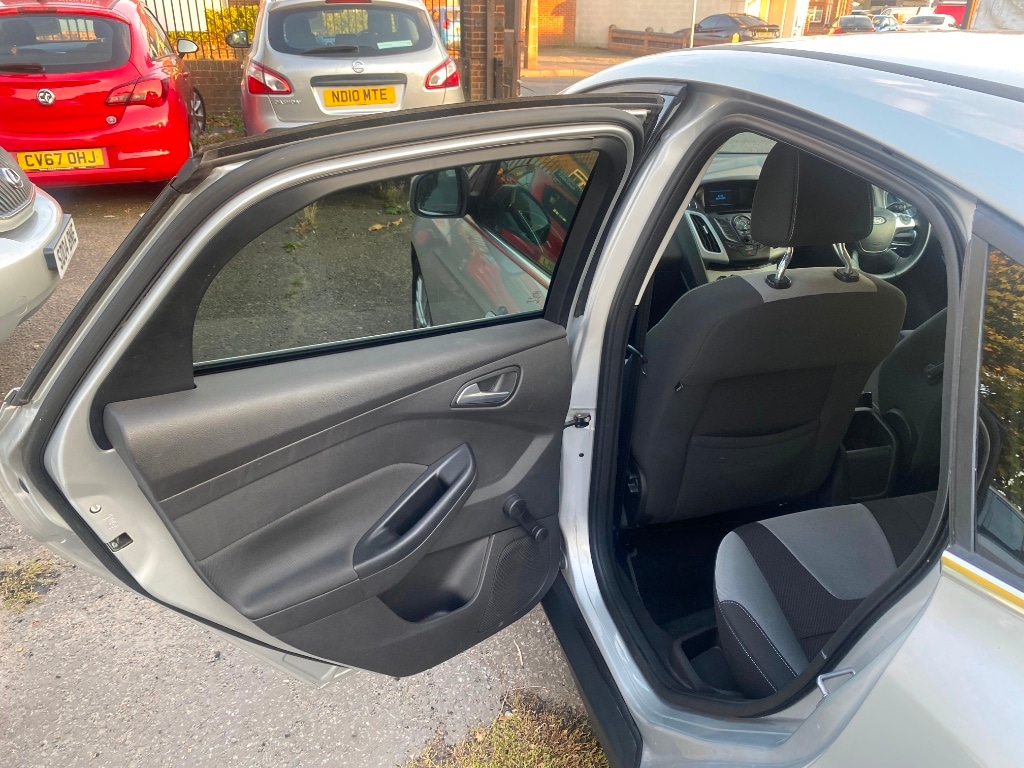 Used Ford Focus 2013 for sale - 76128791: Photo 12