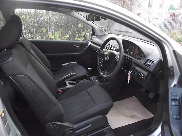 Used Mercedes-Benz A-Class 2009 for sale - 75344255: Photo 11