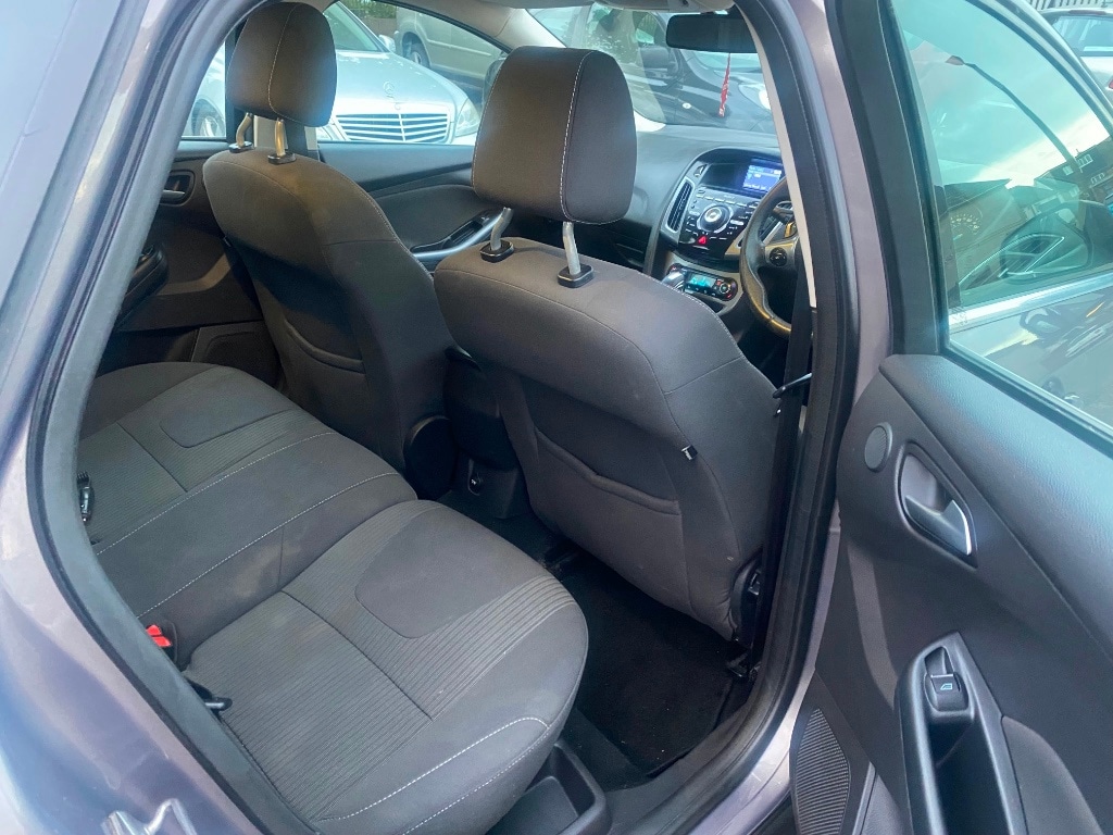 Used Ford Focus 2012 for sale - 76225430: Photo 10