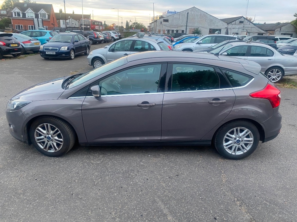 Used Ford Focus 2012 for sale - 76225430: Photo 3