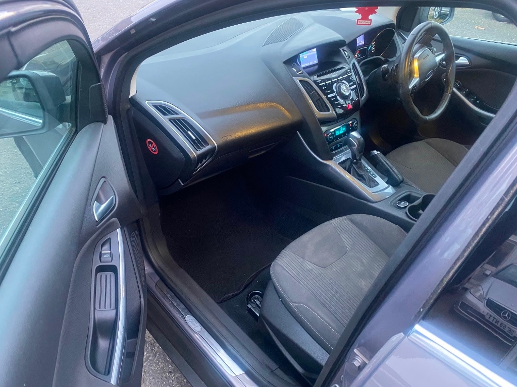 Used Ford Focus 2012 for sale - 76225430: Photo 8