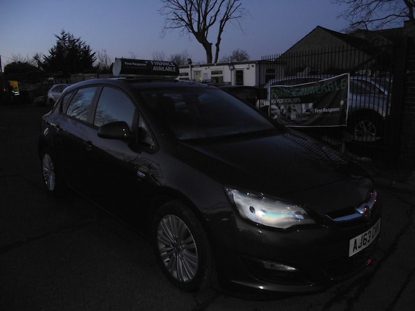 Used Vauxhall Astra 2014 for sale - 75344245: Photo 3