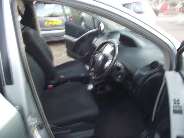 Used Toyota Yaris 2007 for sale - 75344253: Photo 13