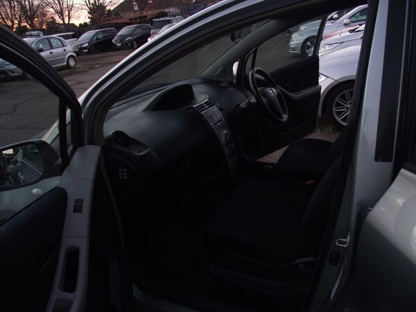 Used Toyota Yaris 2007 for sale - 75344253: Photo 16