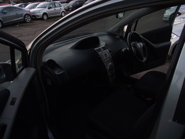 Used Toyota Yaris 2007 for sale - 75344253: Photo 17