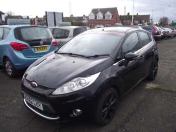 2012 - 1.25 (82ps) Zetec Hatchback 5d 1242cc 5-Door