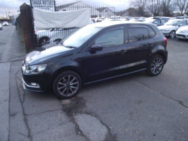 Used Volkswagen Polo 2015 for sale - 75344269: Photo 3