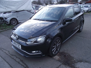 Used Volkswagen Polo 2015 for sale - 75344269: Photo