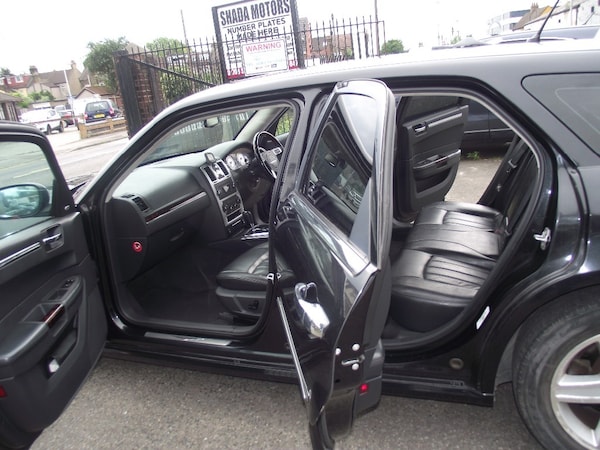 Used Chrysler 300C 2008 for sale - 74802357: Photo 17