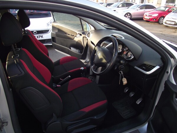 Used Peugeot 207 2012 for sale - 75344246: Photo 7