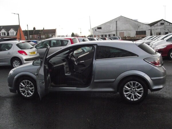 Used Vauxhall Astra 2010 for sale - 75344264: Photo 11