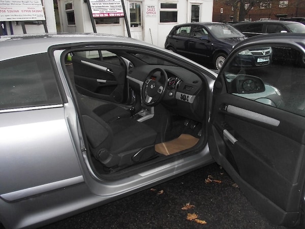 Used Vauxhall Astra 2010 for sale - 75344264: Photo 13