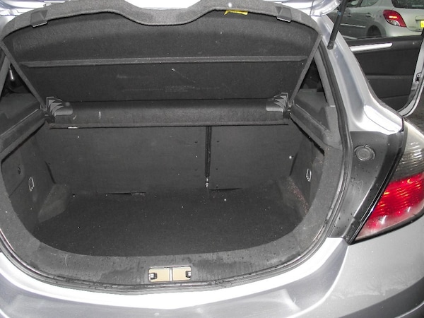 Used Vauxhall Astra 2010 for sale - 75344264: Photo 19