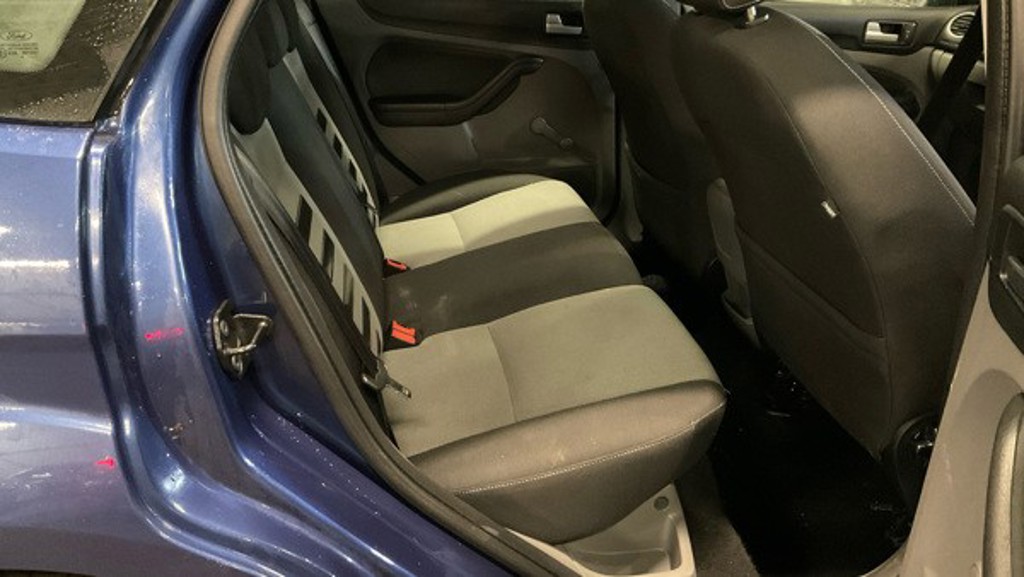 Used Ford Focus 2009 for sale - 77234550: Photo 9