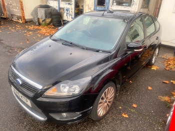 Used Ford Focus 2010 for sale - 76702521: Photo