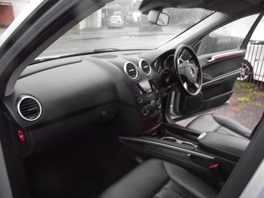 Used Mercedes-Benz 320 2008 for sale - 75344226: Photo 15