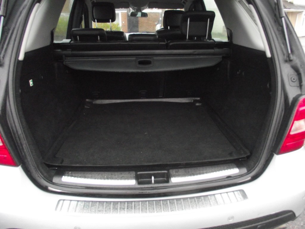 Used Mercedes-Benz 320 2008 for sale - 75344226: Photo 18