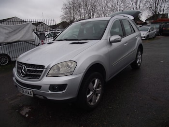 Used Mercedes-Benz 320 2008 for sale - 75344226: Photo