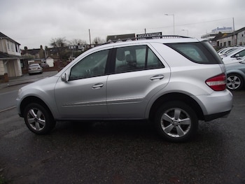 Used Mercedes-Benz 320 2008 for sale - 75344226: Photo