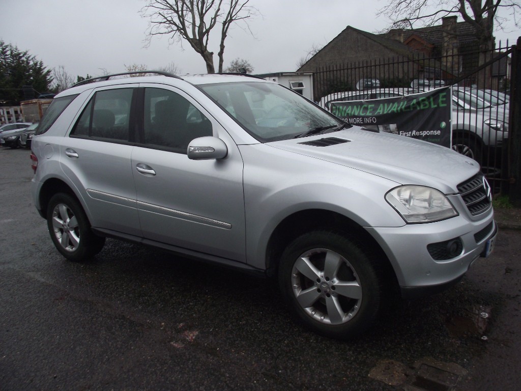 Used Mercedes-Benz 320 2008 for sale - 75344226: Photo 6