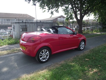 Used Vauxhall Tigra 2006 for sale - 75344243: Photo