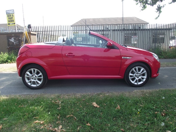 Used Vauxhall Tigra 2006 for sale - 75344243: Photo 5