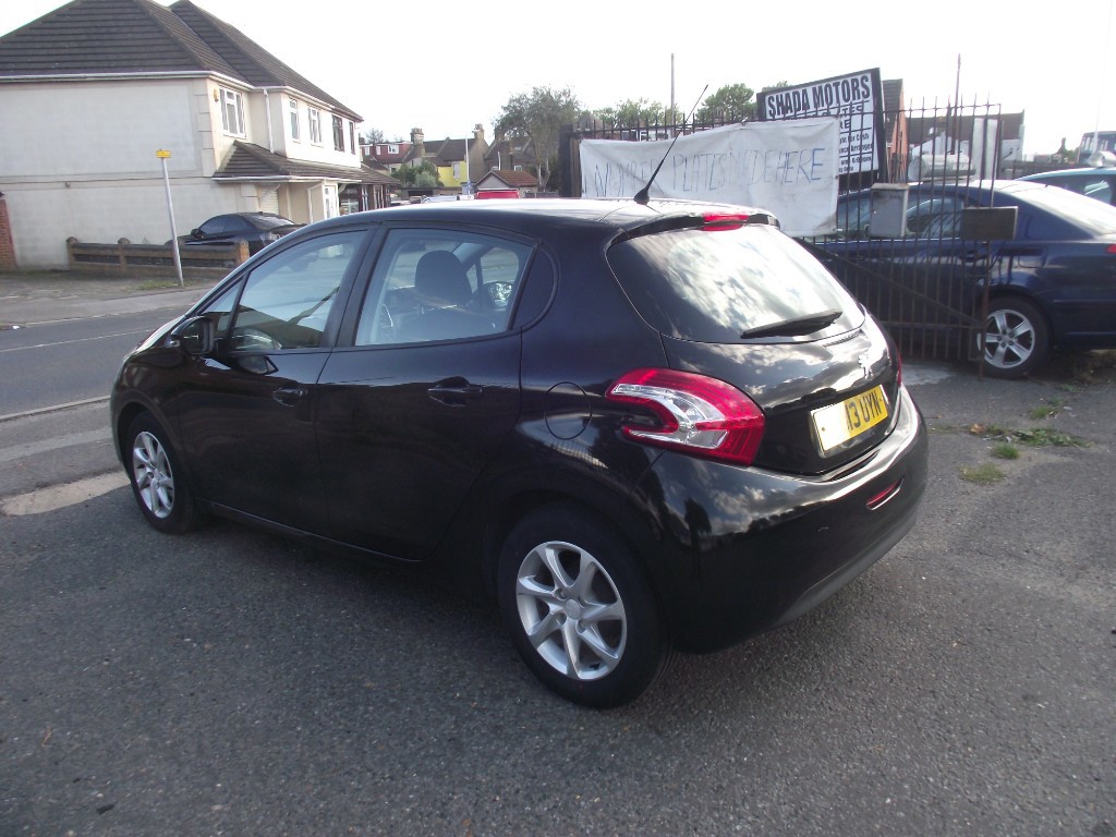 Used Peugeot 208 2013 for sale - 76275025: Photo 10