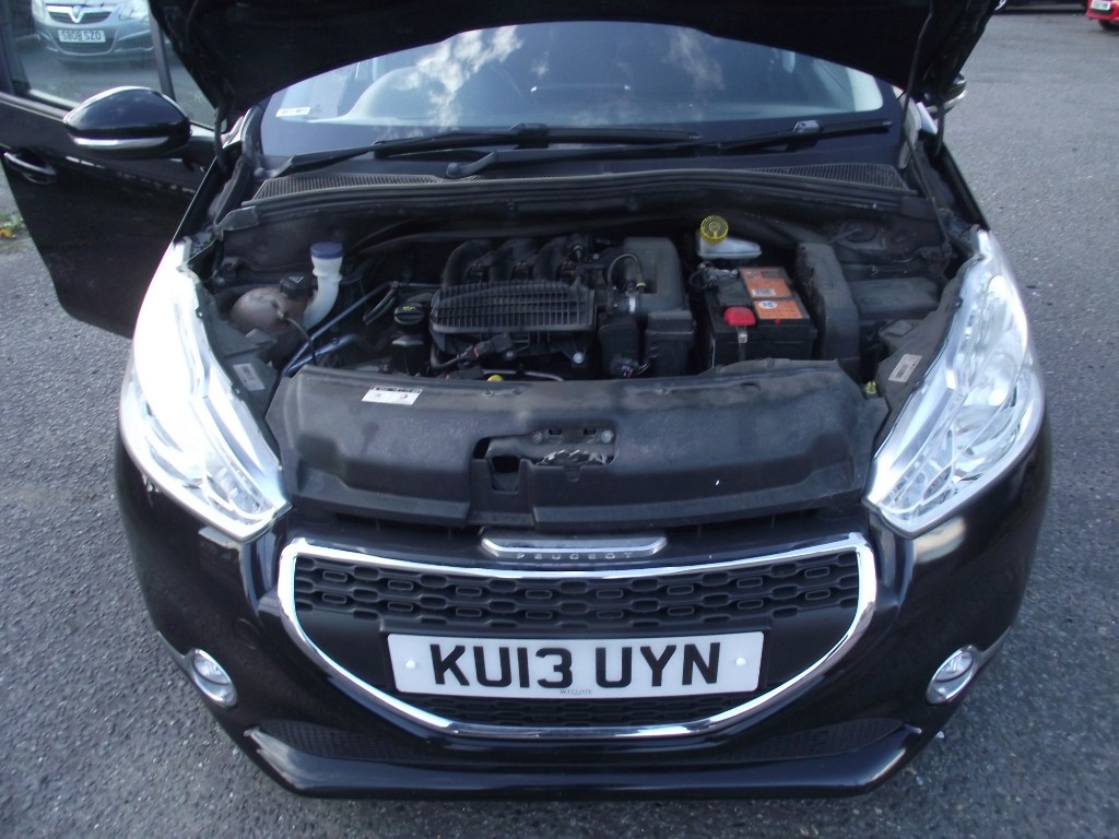 Used Peugeot 208 2013 for sale - 76275025: Photo 21