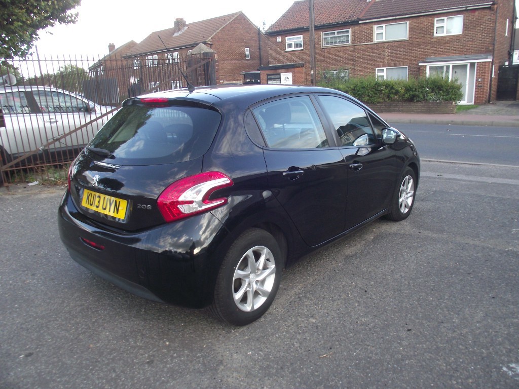 Used Peugeot 208 2013 for sale - 76275025: Photo 5