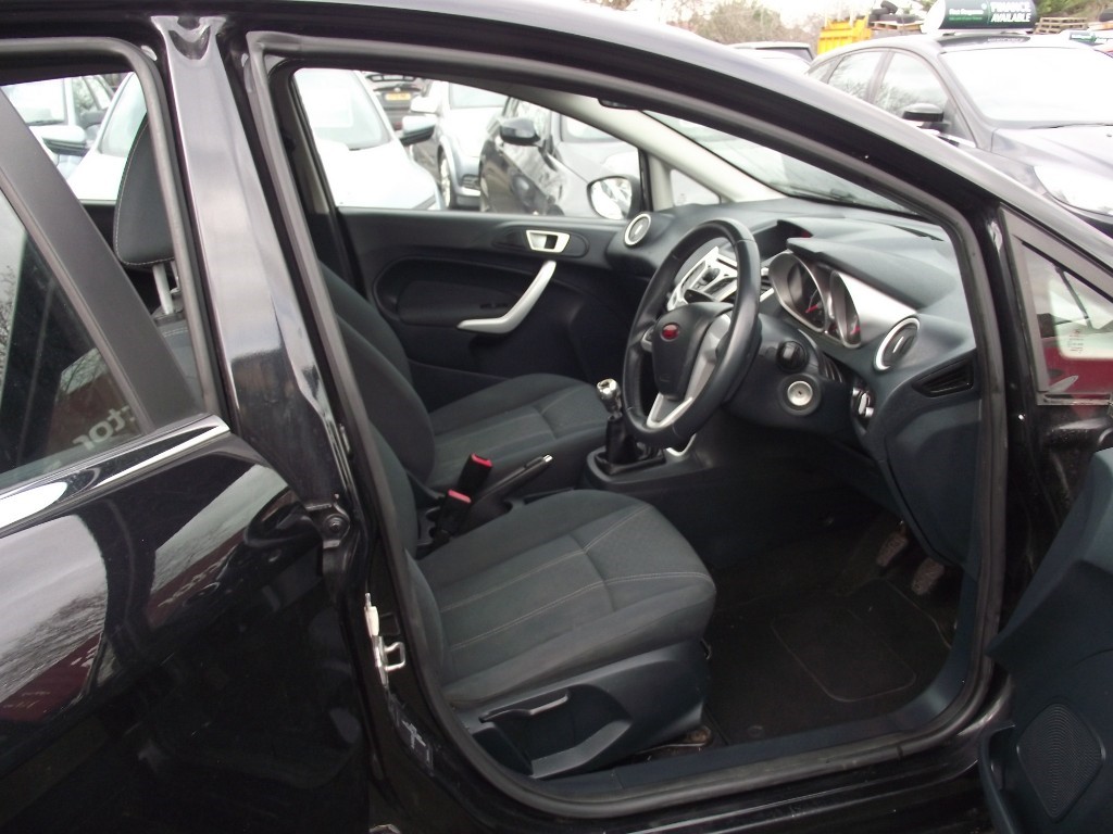 Used Ford Fiesta 2012 for sale - 77075000: Photo 10