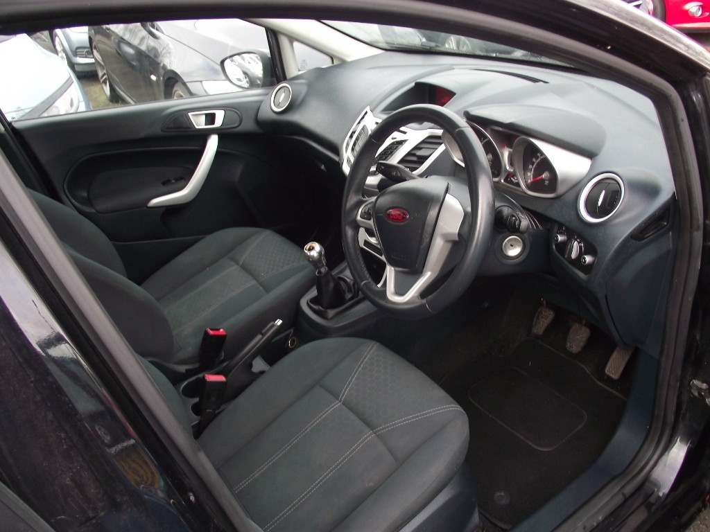 Used Ford Fiesta 2012 for sale - 77075000: Photo 11