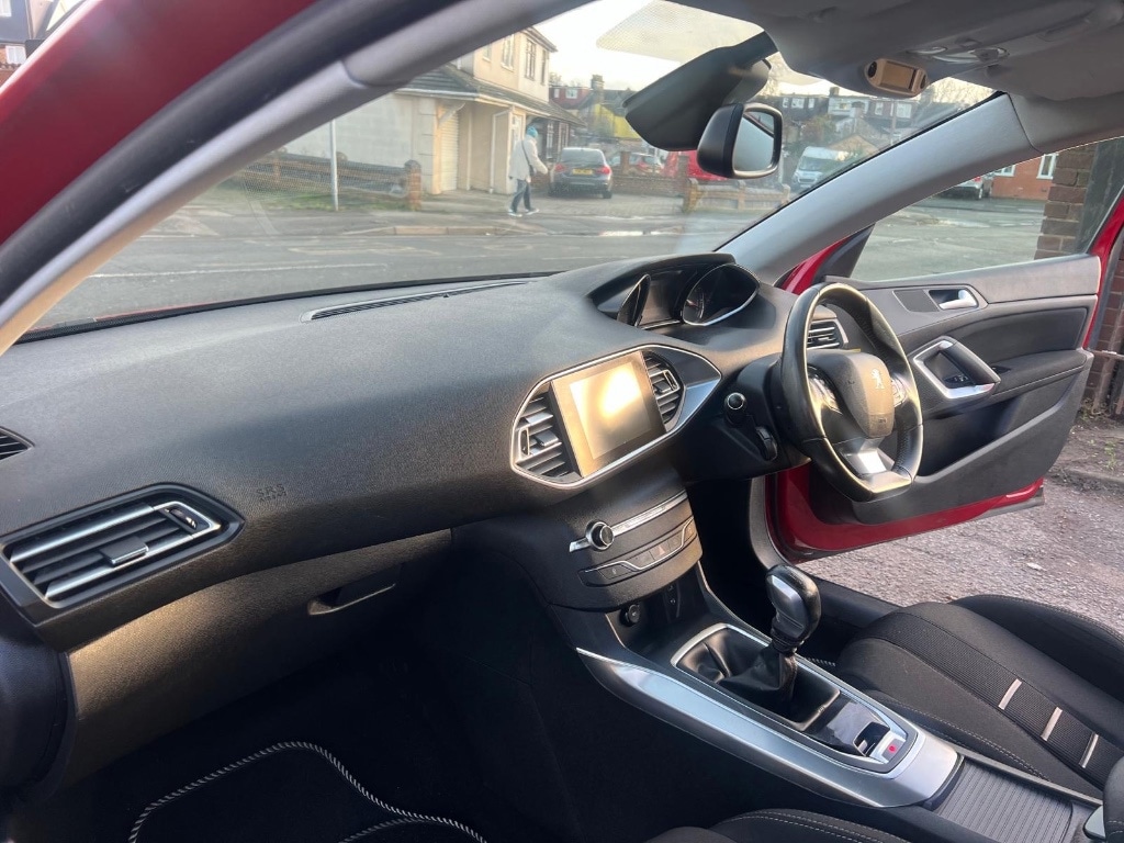 Used Peugeot 308 2014 for sale - 77182235: Photo 20