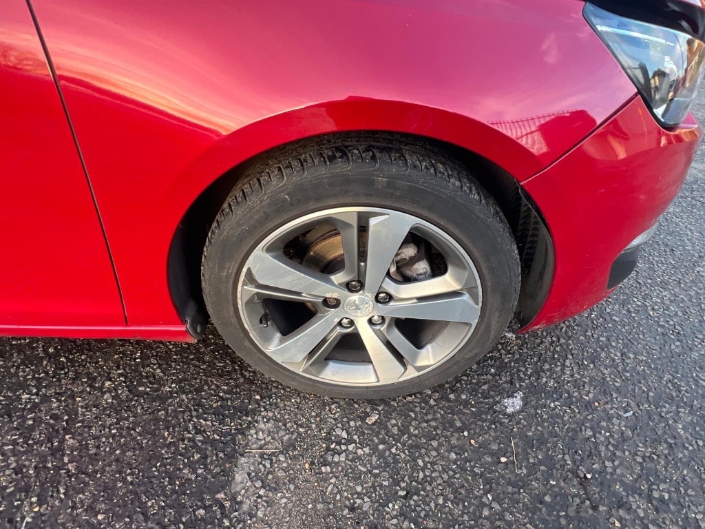 Used Peugeot 308 2014 for sale - 77182235: Photo 4