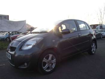 Used Toyota Yaris 2010 for sale - 74802378: Photo